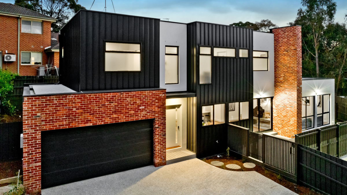 Custom-Built Luxury Homes