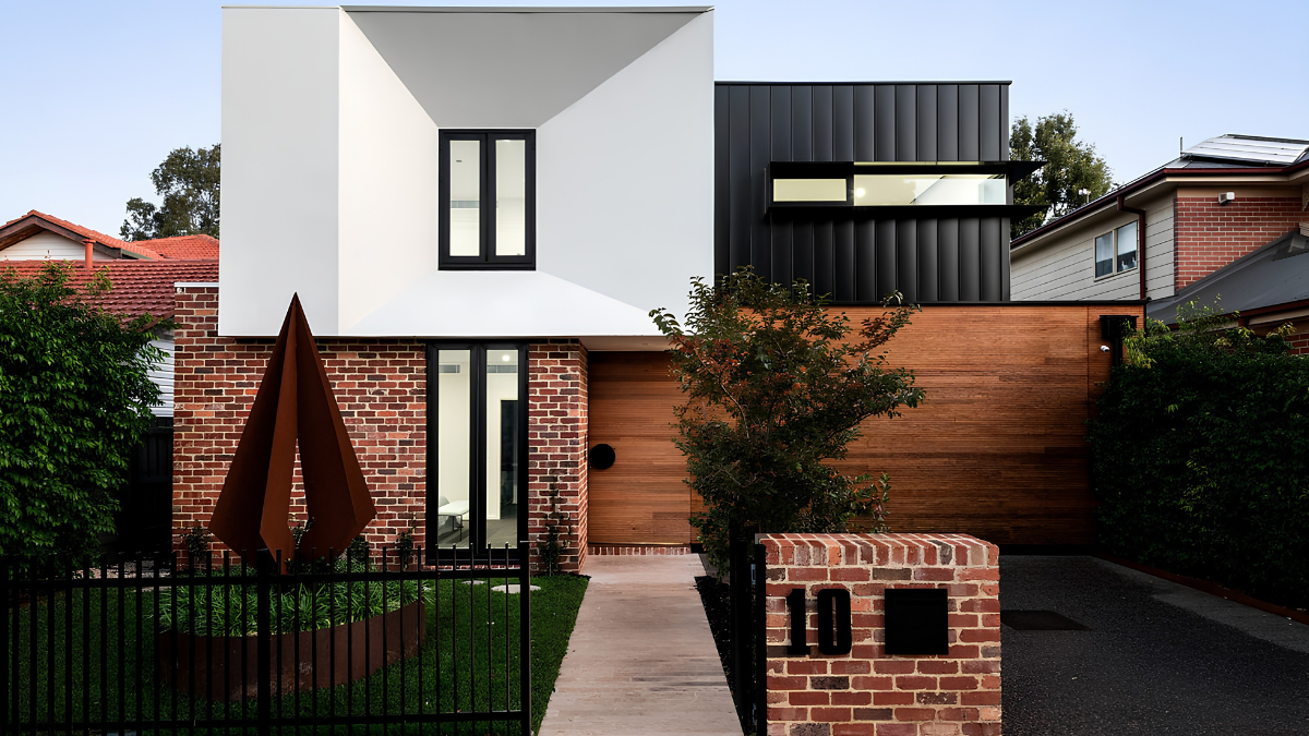 Custom-Built Luxury Homes