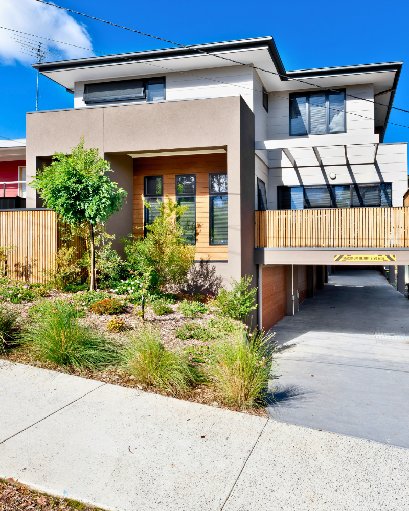 Custom-Built Luxury Homes